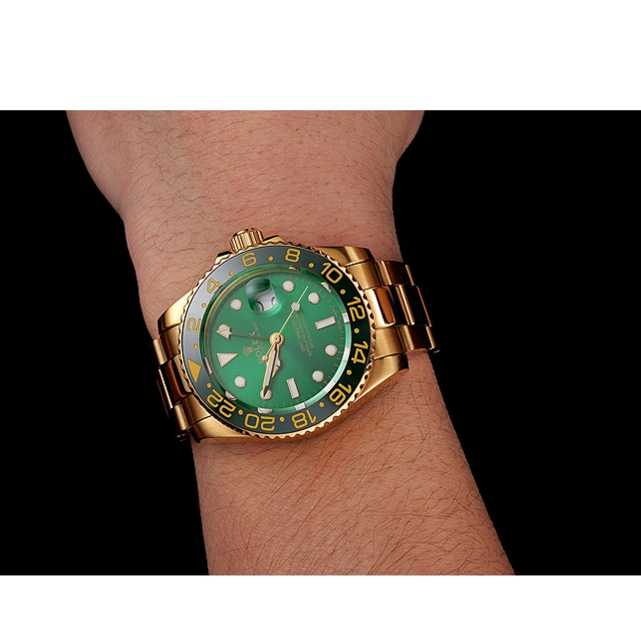 AAA Replica Watches Bracelet And II And Rolex Bezel Case 1453750 Gold GMT Green Swiss Dial Master 0520